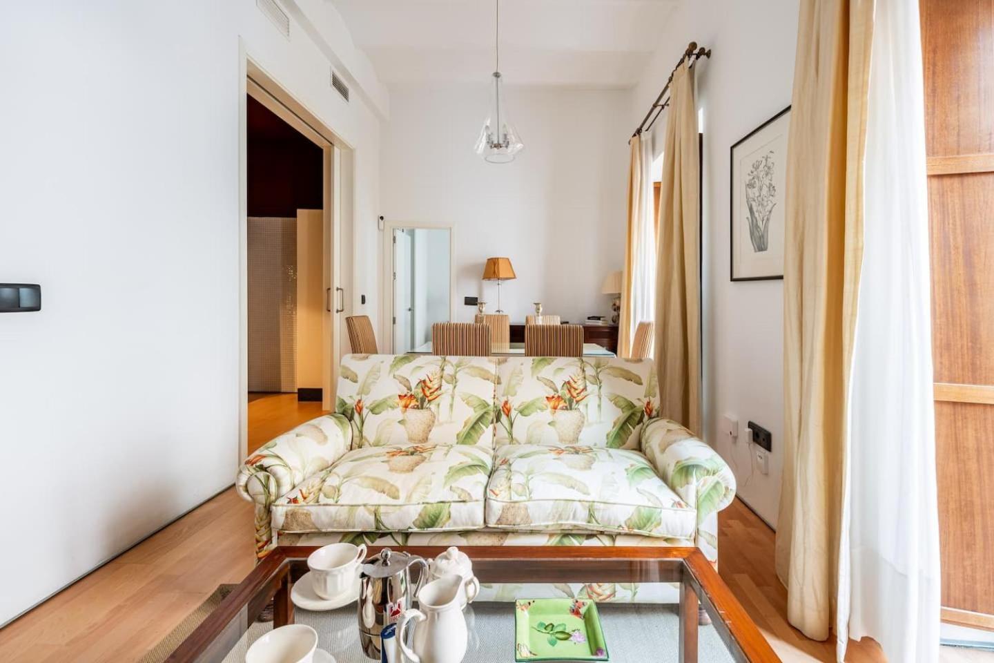 Komodo Sierpes: Bright & Classy Central Apartment Sevilla Exteriör bild