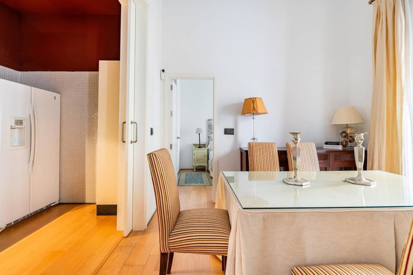 Komodo Sierpes: Bright & Classy Central Apartment Sevilla Exteriör bild