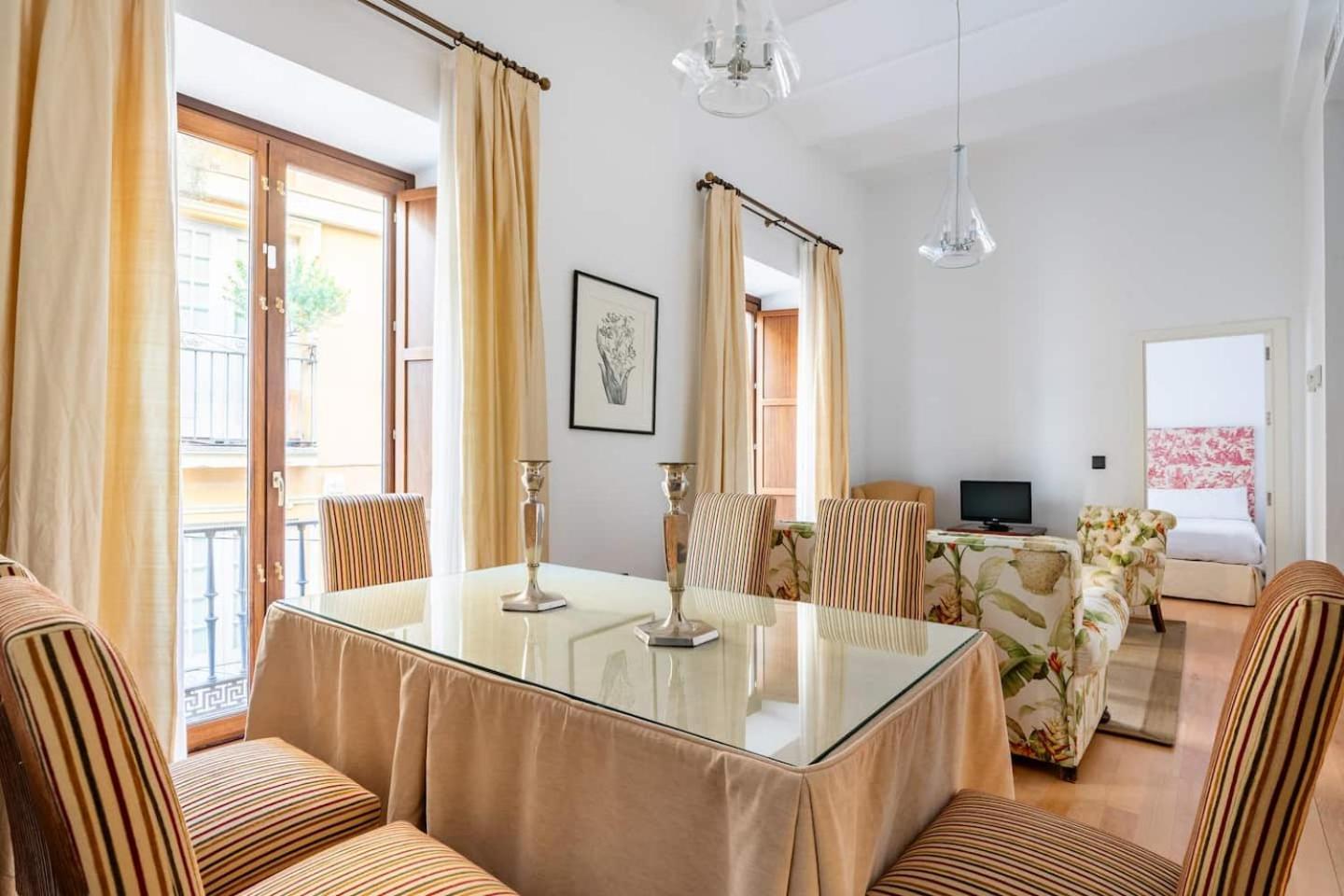Komodo Sierpes: Bright & Classy Central Apartment Sevilla Exteriör bild