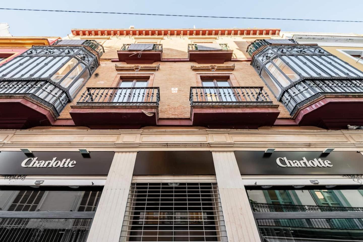 Komodo Sierpes: Bright & Classy Central Apartment Sevilla Exteriör bild