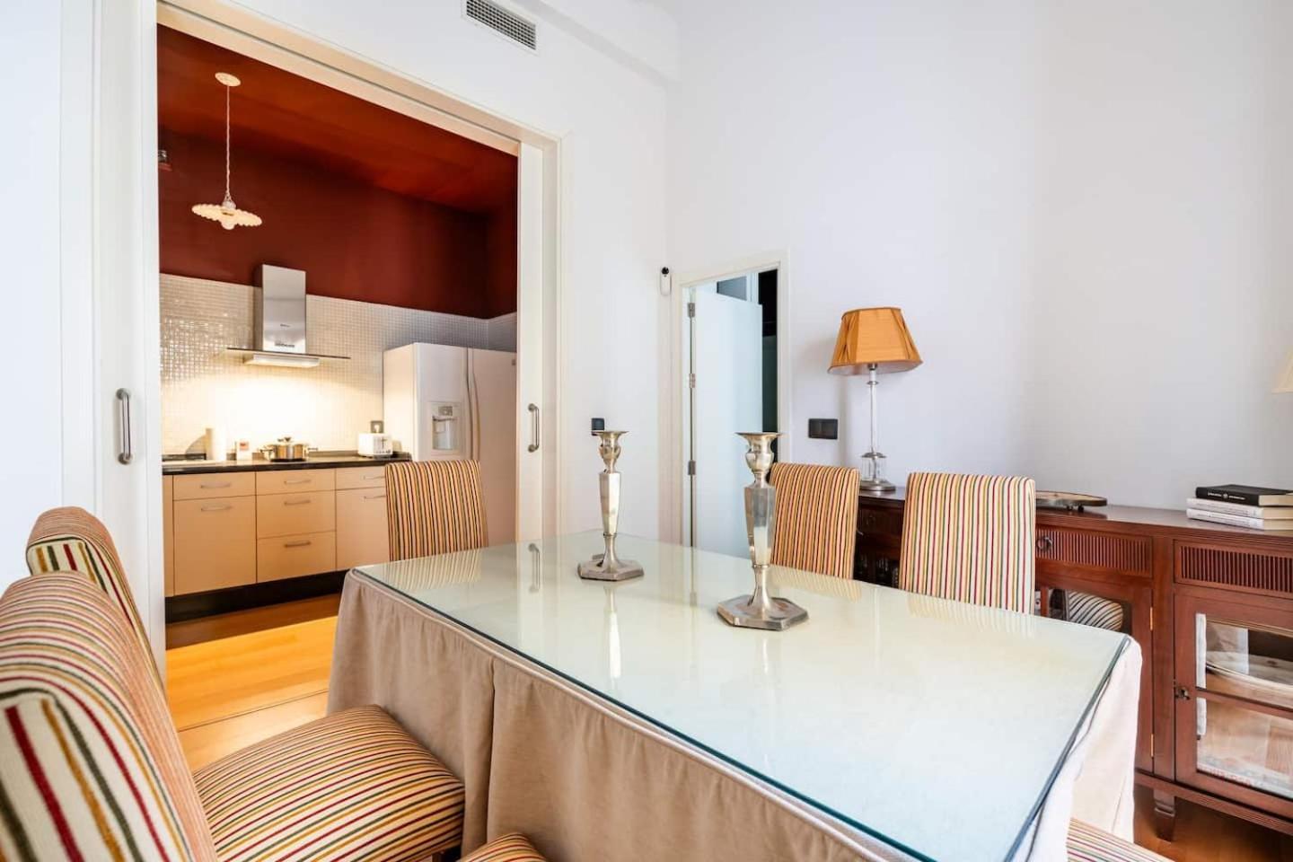 Komodo Sierpes: Bright & Classy Central Apartment Sevilla Exteriör bild